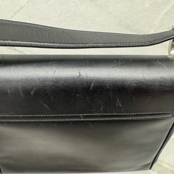 Salvatore Ferragamo Gancini Shoulder Bag in Black Calf Leather - Picture 7 of 12